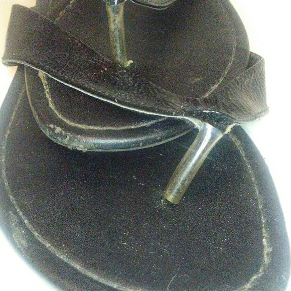 Max Collection Thong Flip Flops - Picture 2 of 6